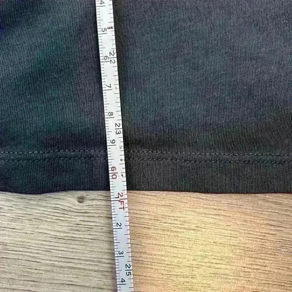 Victoria’s Secret Long Sleeve Open-Back Top Size M - Picture 9 of 9